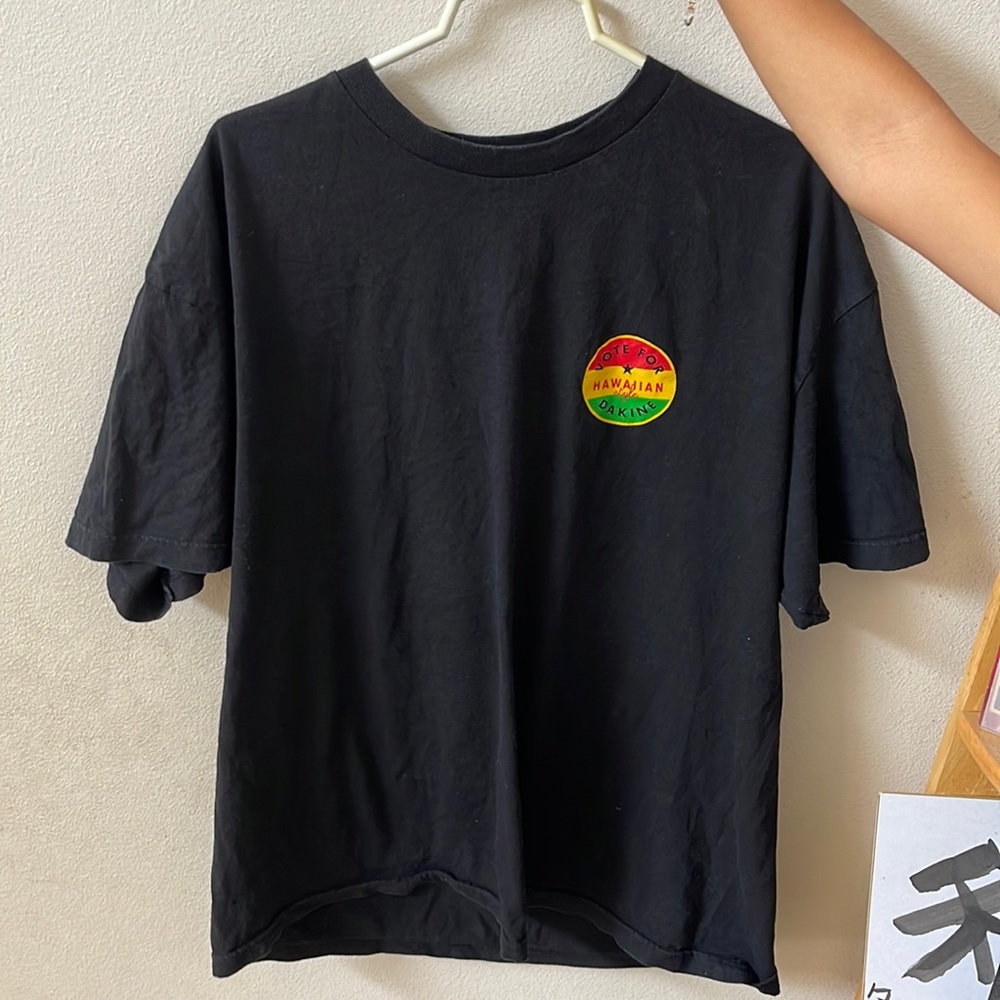 Black hawaii shirt